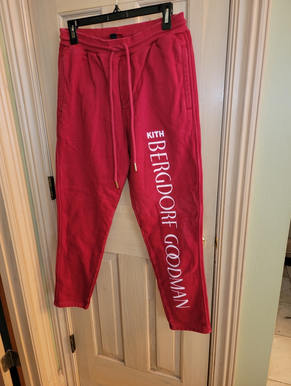 Mens Sz M Kith Bergdorf Goodman Red Vertical Logo Heavy Sweatpants